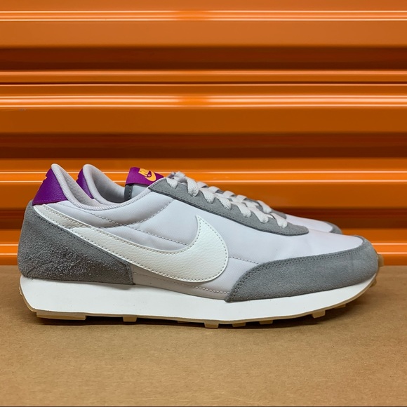 Nike Daybreak Grey/White Women’s Shoes - Picture 3 of 8